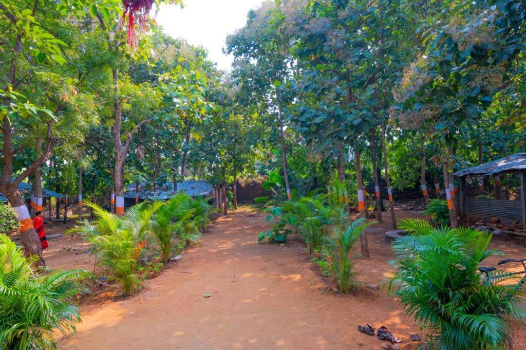 Saptami Hampi Homestay Екстериор снимка