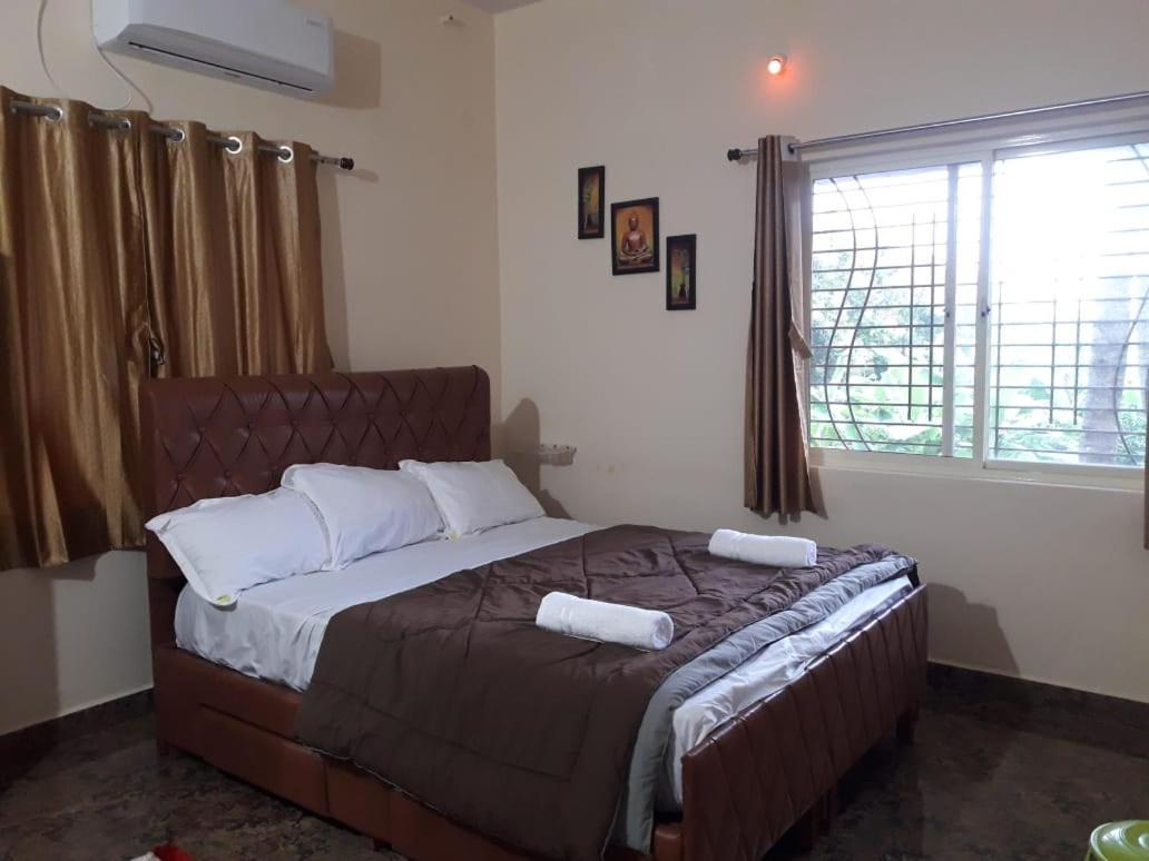 Saptami Hampi Homestay Екстериор снимка