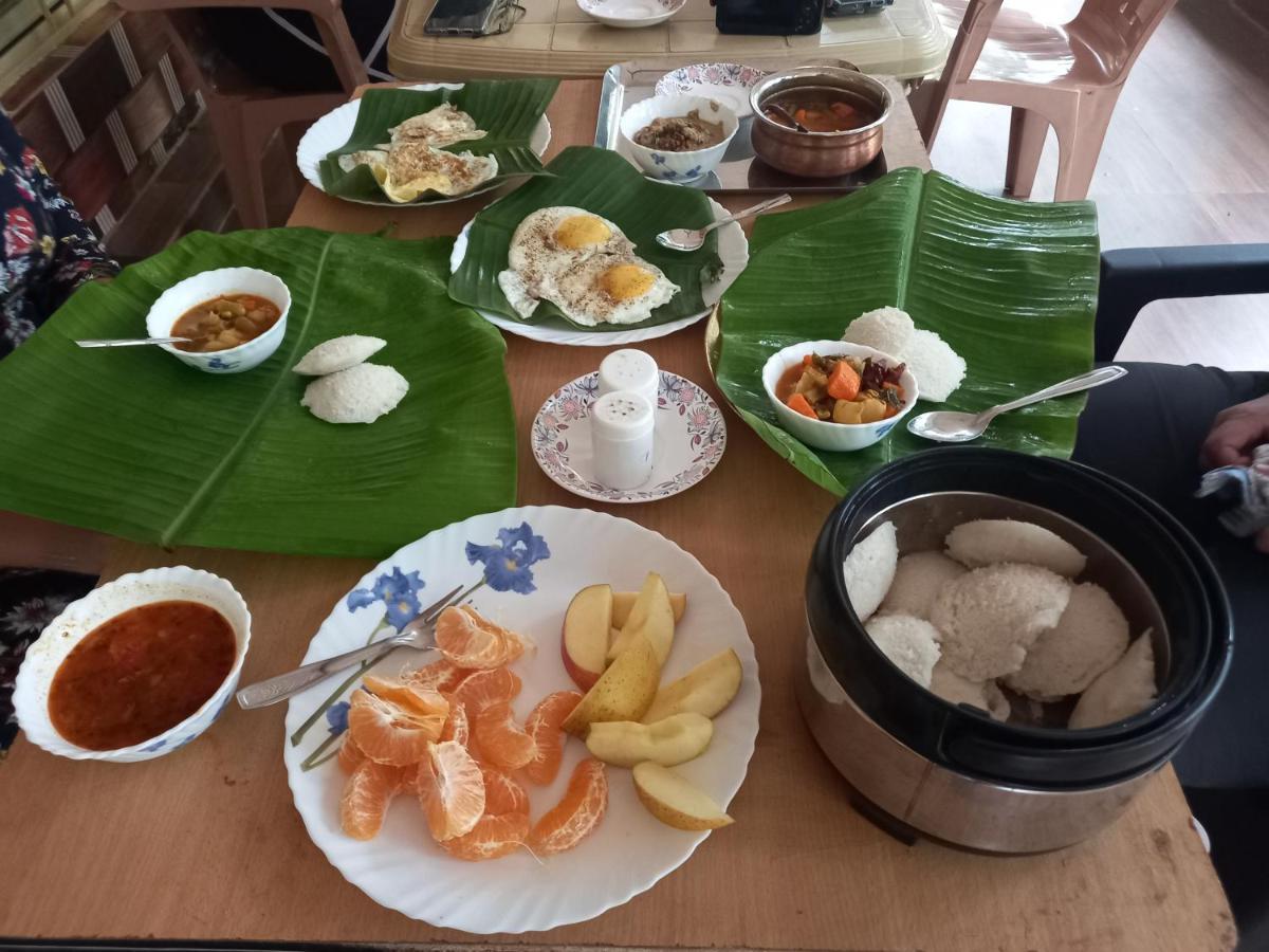 Saptami Hampi Homestay Екстериор снимка