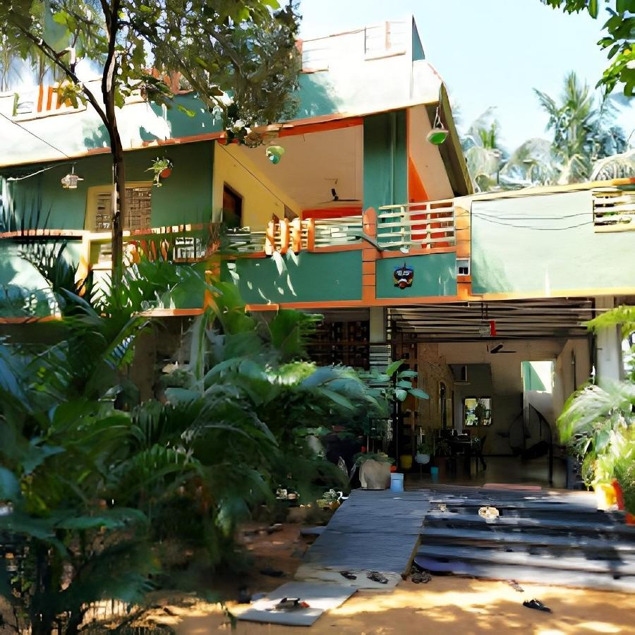 Saptami Hampi Homestay Екстериор снимка