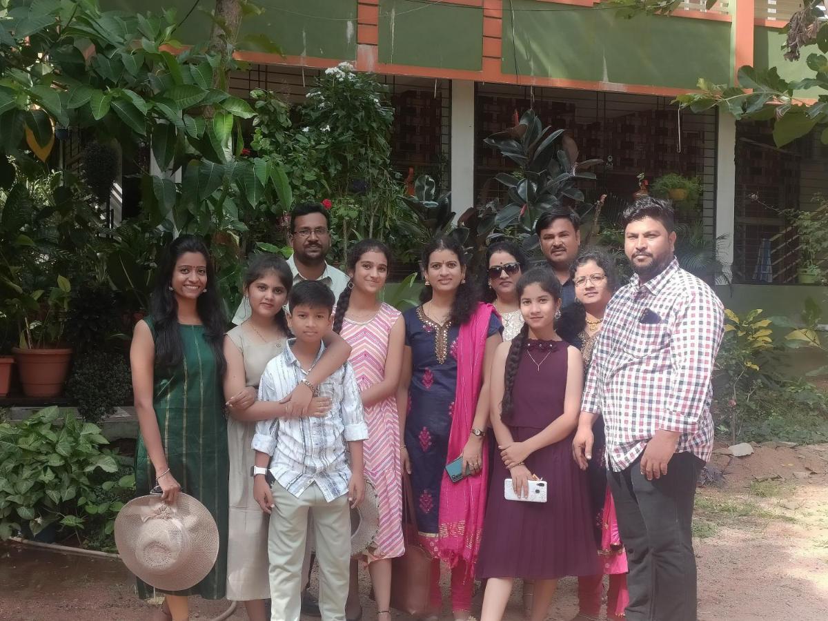 Saptami Hampi Homestay Екстериор снимка